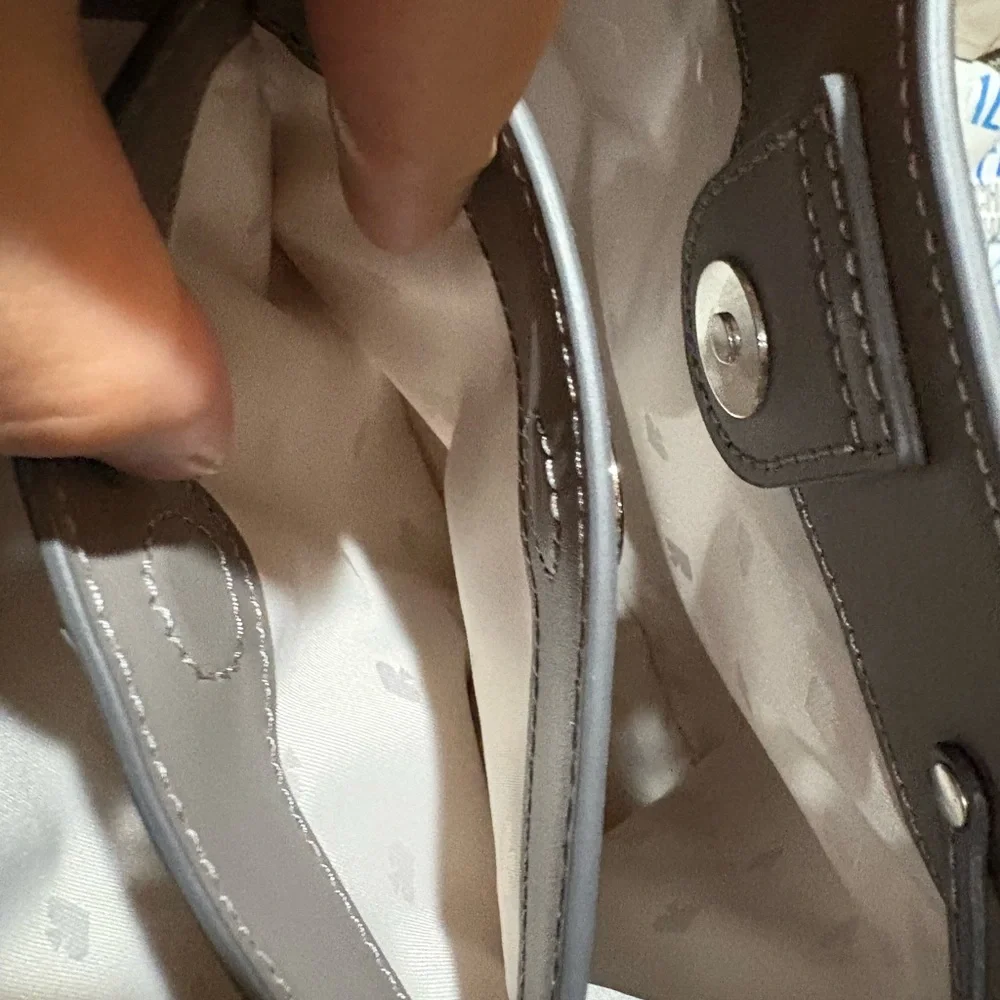 Kate Spade Gray Shoulder Bag/crossbody with Plush Texture - Picture 10 of 14